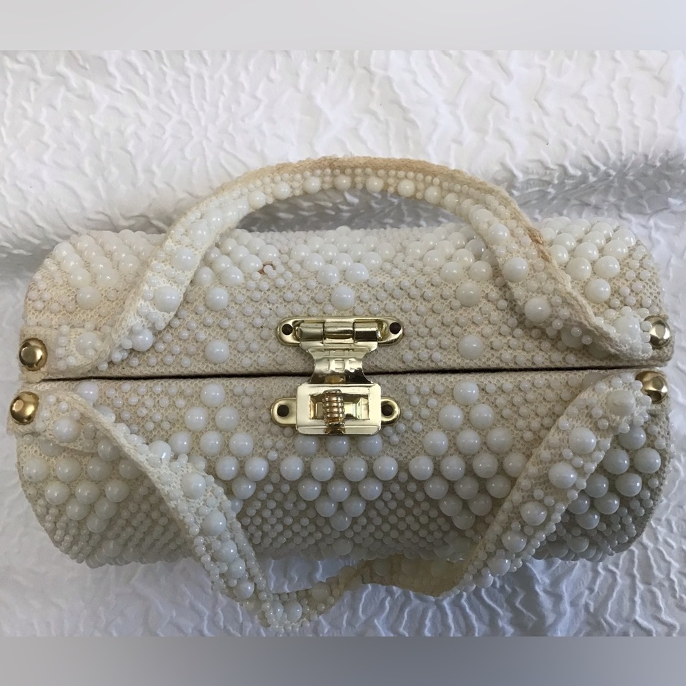 Vintage 1960’s Beaded Barrel Handbag - Picture 8 of 14